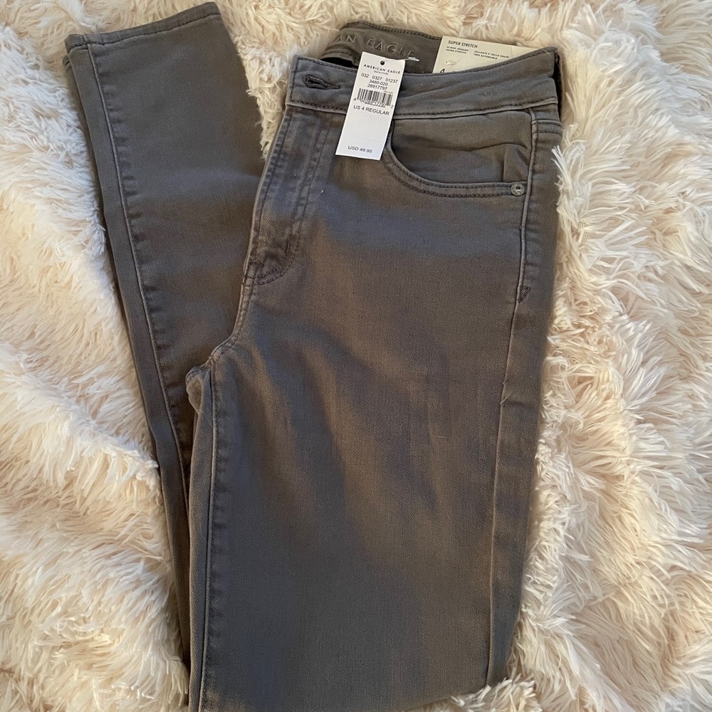 AE High rise jeggings in 4 regular